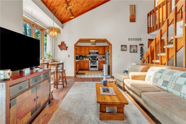 530 Perry Highway, Lancaster Twp, PA 16037