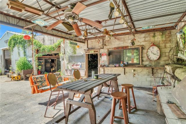 530 Perry Highway, Lancaster Twp, PA 16037