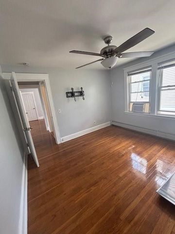 101 Rutherglen Avenue 2, Providence, RI 02907