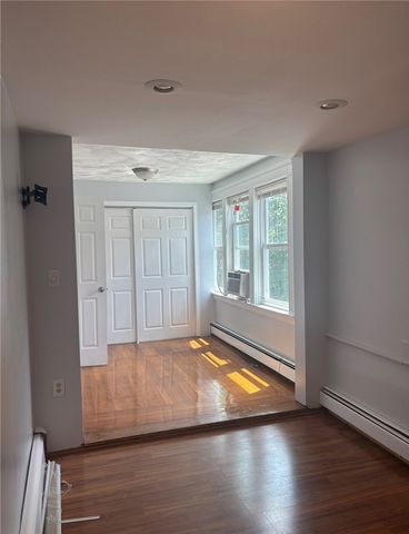 101 Rutherglen Avenue 2, Providence, RI 02907
