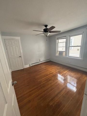 101 Rutherglen Avenue 2, Providence, RI 02907