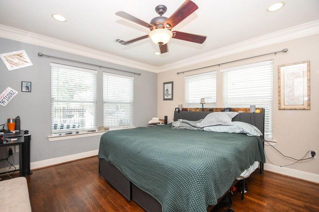 614 W 28th Street, Houston, TX 77008