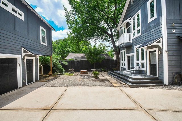 614 W 28th Street, Houston, TX 77008