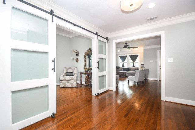 614 W 28th Street, Houston, TX 77008