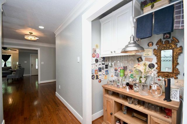 614 W 28th Street, Houston, TX 77008
