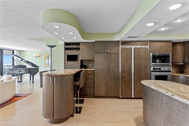 1460 GULF BOULEVARD 605, Clearwater Beach, FL 33767