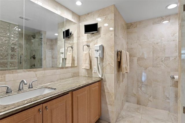 1460 GULF BOULEVARD 605, Clearwater Beach, FL 33767
