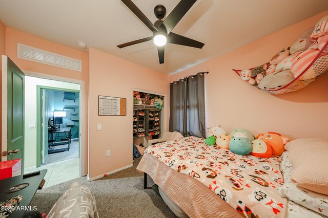 5180 E Gummite Drive, San Tan Valley, AZ 85143