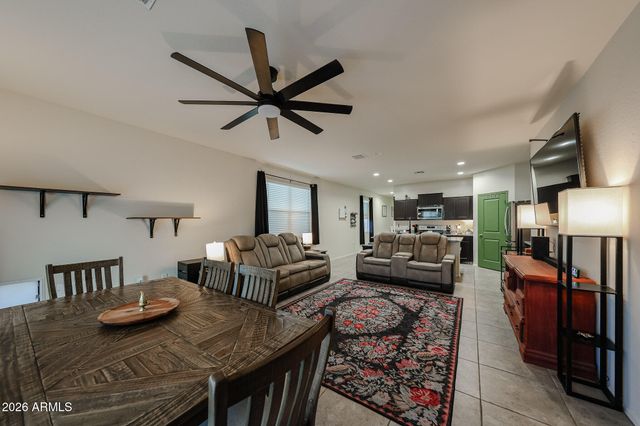 5180 E Gummite Drive, San Tan Valley, AZ 85143