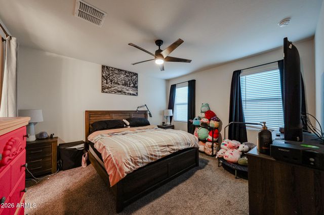 5180 E Gummite Drive, San Tan Valley, AZ 85143