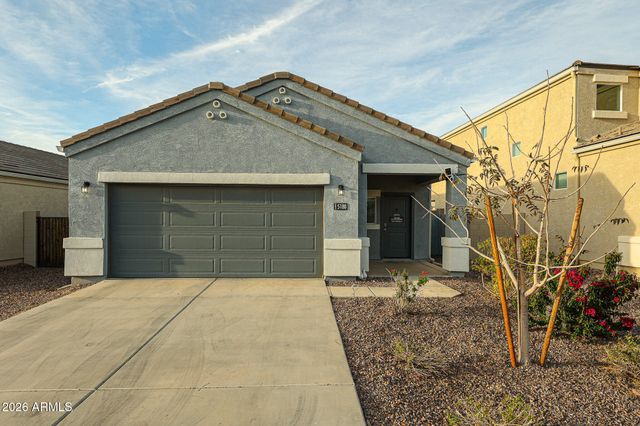5180 E Gummite Drive, San Tan Valley, AZ 85143