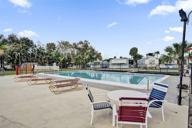 8601 SW 21st Court, Davie, FL 33324