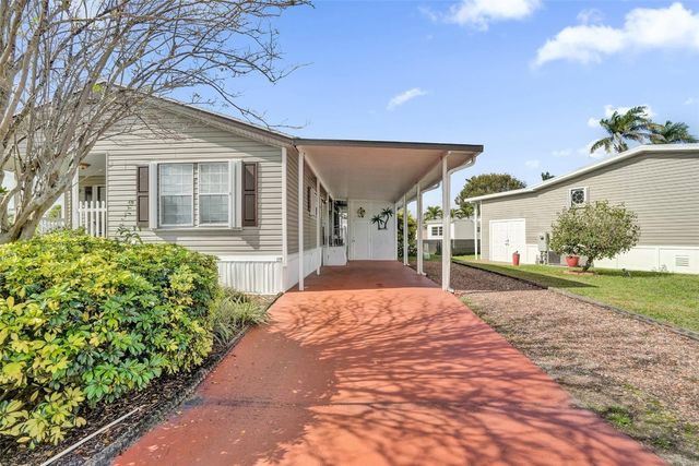 8601 SW 21st Court, Davie, FL 33324