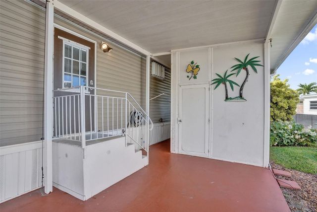 8601 SW 21st Court, Davie, FL 33324