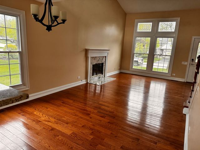 1719 Napoleon Drive, Naperville, IL 60565