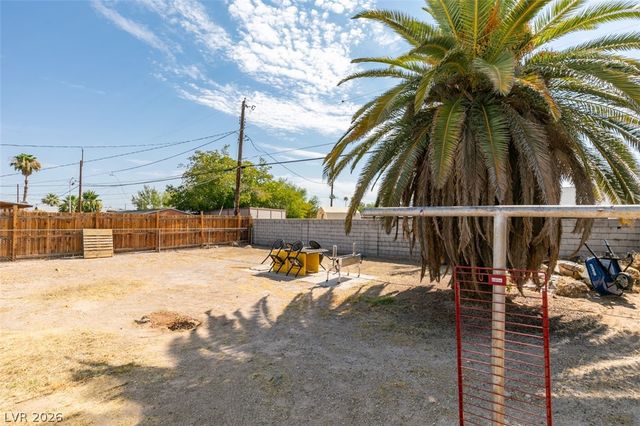 1325 Ardmore Street, Las Vegas, NV 89104
