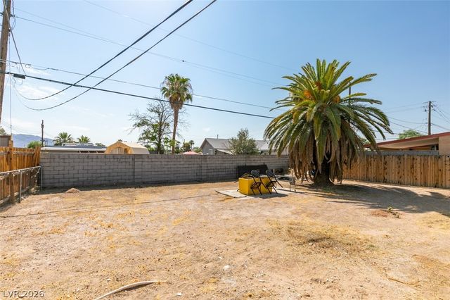 1325 Ardmore Street, Las Vegas, NV 89104