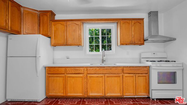 472 N Ezra Street, Los Angeles, CA 90063