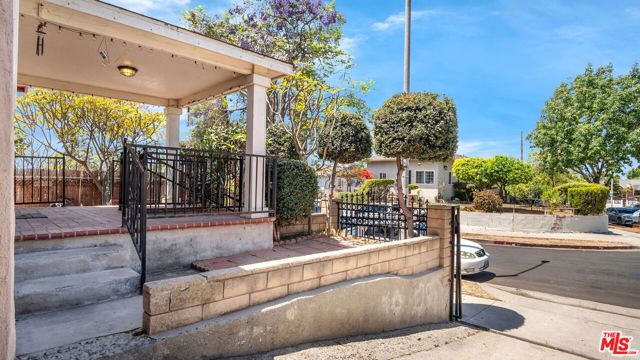472 N Ezra Street, Los Angeles, CA 90063