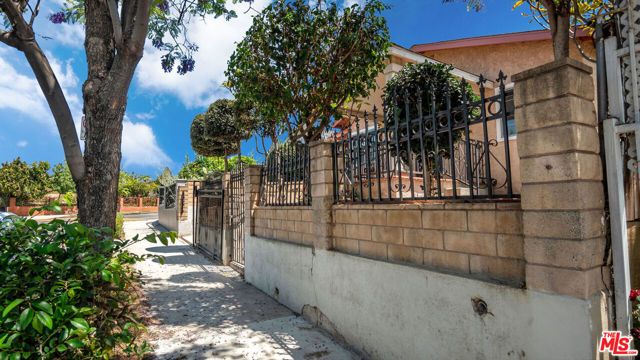 472 N Ezra Street, Los Angeles, CA 90063