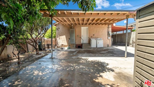 472 N Ezra Street, Los Angeles, CA 90063