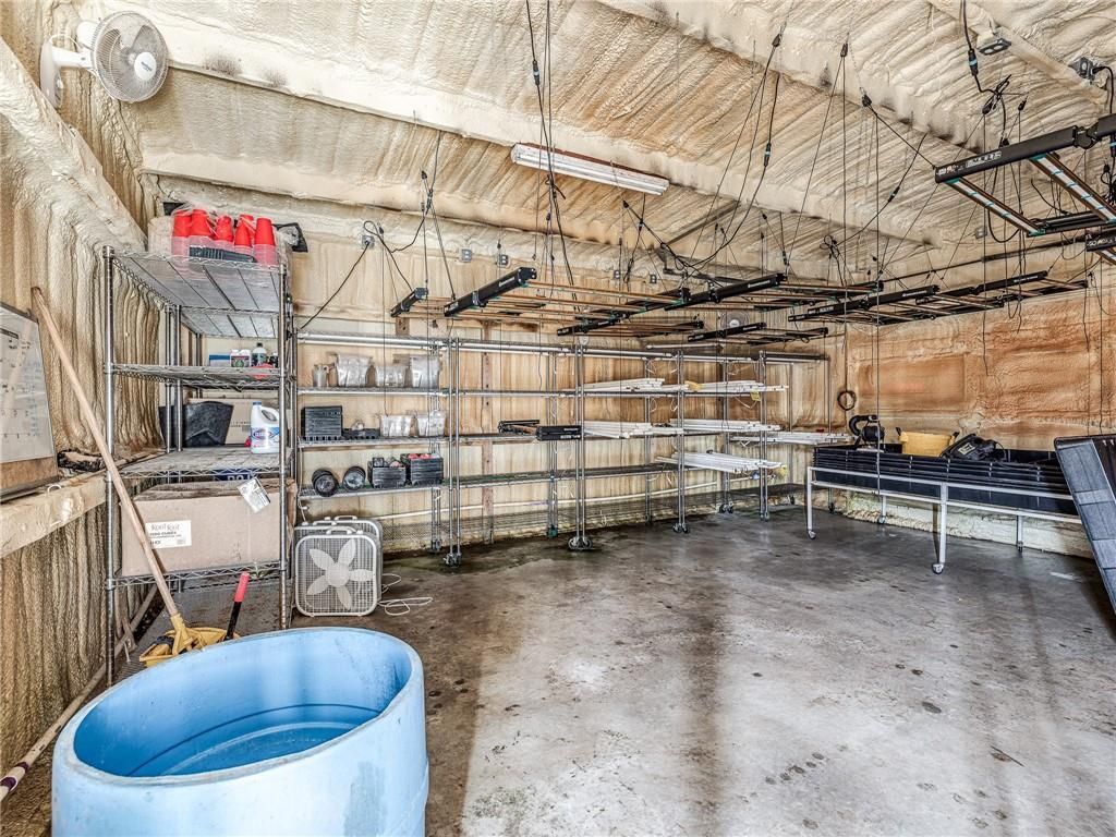 Image 18 of property listing at 980916 S Highway 18, Chandler, OK 74834