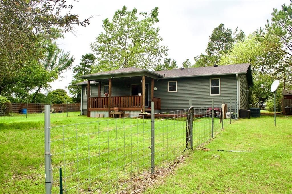 Image 3 of property listing at 980916 S Highway 18, Chandler, OK 74834