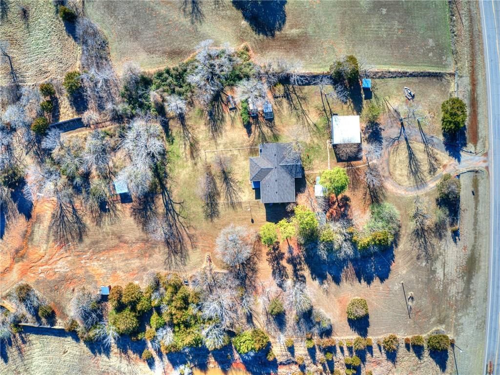 Image 23 of property listing at 980916 S Highway 18, Chandler, OK 74834