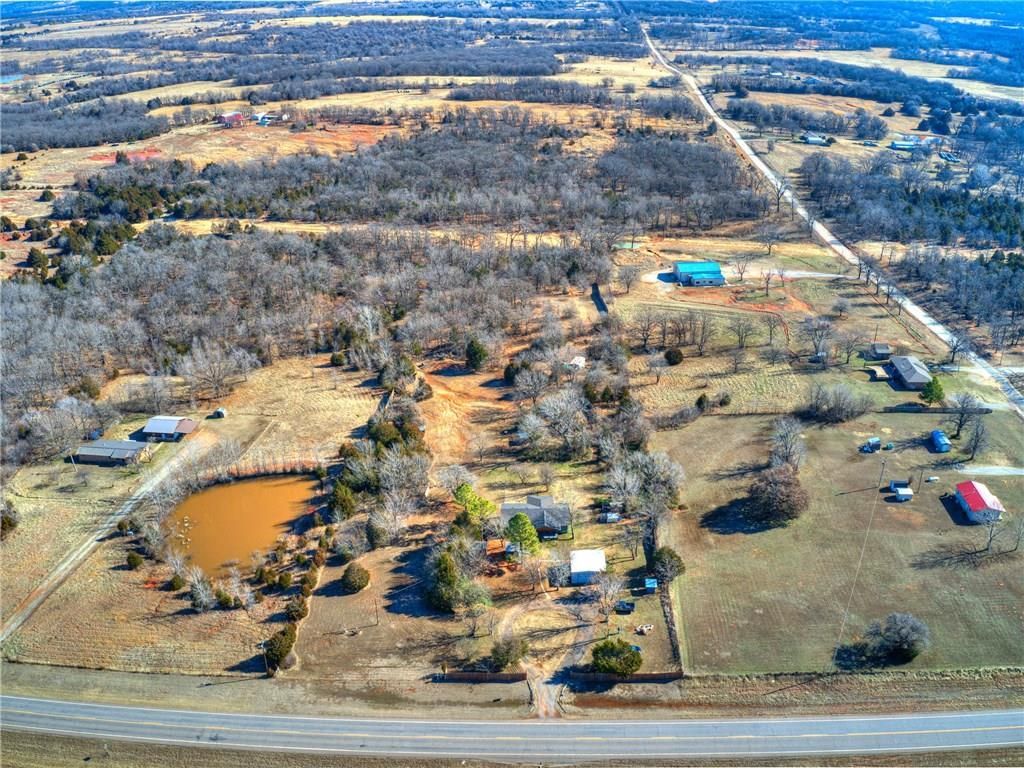 Image 24 of property listing at 980916 S Highway 18, Chandler, OK 74834