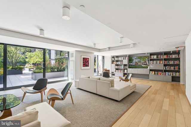 925 H ST NW #516, Washington, DC 20001