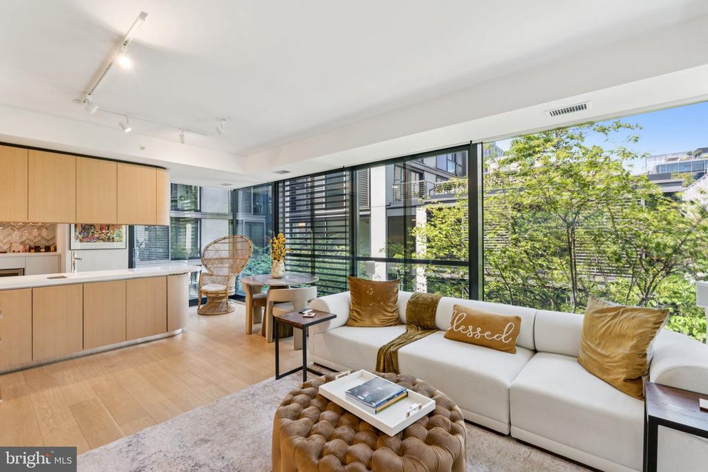 925 H ST NW #516, Washington, DC 20001