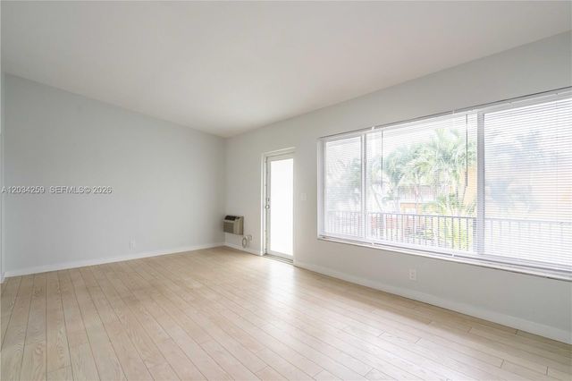 1750 S Treasure Drive 8, North Bay Village, FL 33141