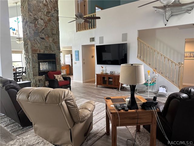 2261 S Harmony Terrace, Crystal River, FL 34429