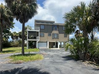 2261 S Harmony Terrace, Crystal River, FL 34429