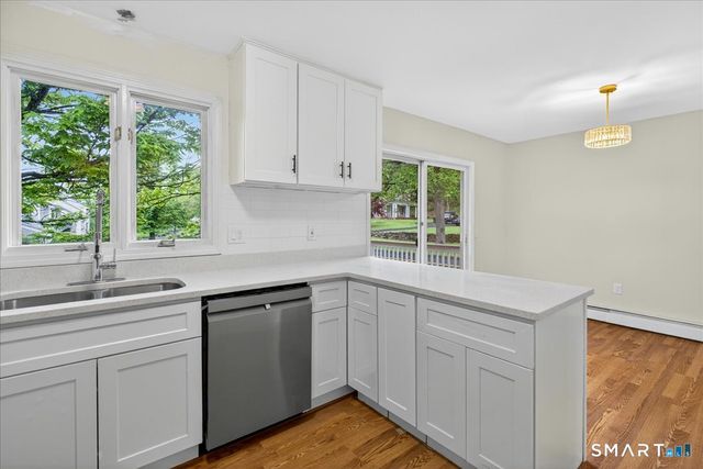 492 Long Hill Road, Middletown, CT 06457