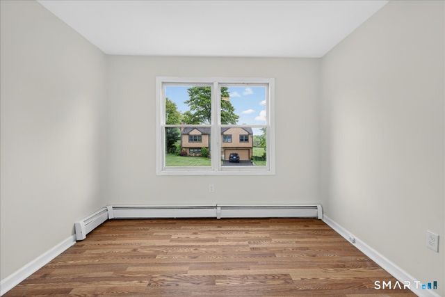 492 Long Hill Road, Middletown, CT 06457