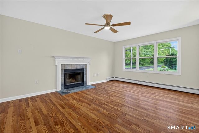 492 Long Hill Road, Middletown, CT 06457