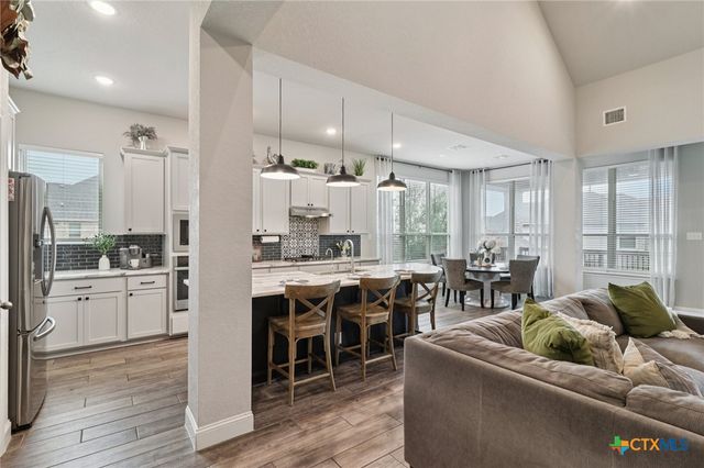 32140 Mustang Hill, Bulverde, TX 78163