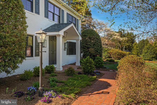 1204 POTOMAC SCHOOL RD, Mclean, VA 22101