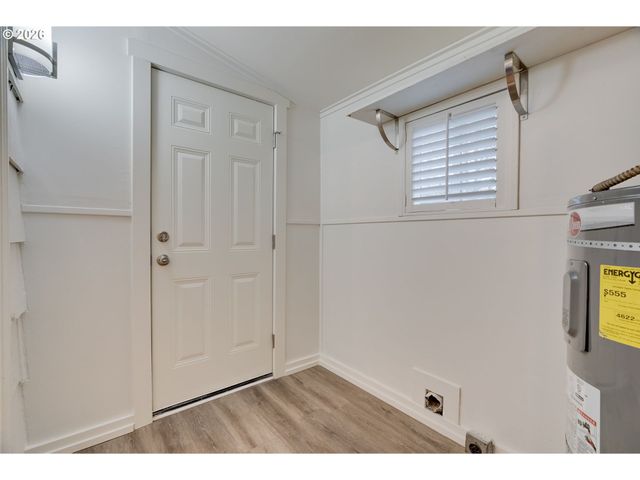 -1 Se 127TH Pl, Portland, OR 97236