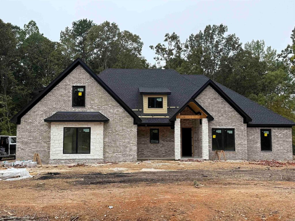 3092 Avilla Manor Trail, Alexander, AR 72002