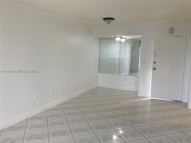 8321 NW 7th Street 1307, Miami, FL 33126