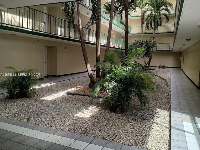 8321 NW 7th Street 1307, Miami, FL 33126
