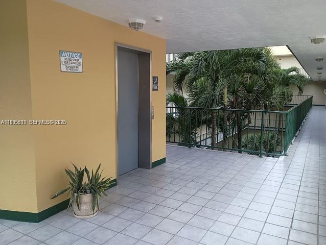 8321 NW 7th Street 1307, Miami, FL 33126