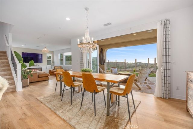 3075 Rue De Latour, Vista, CA 92084