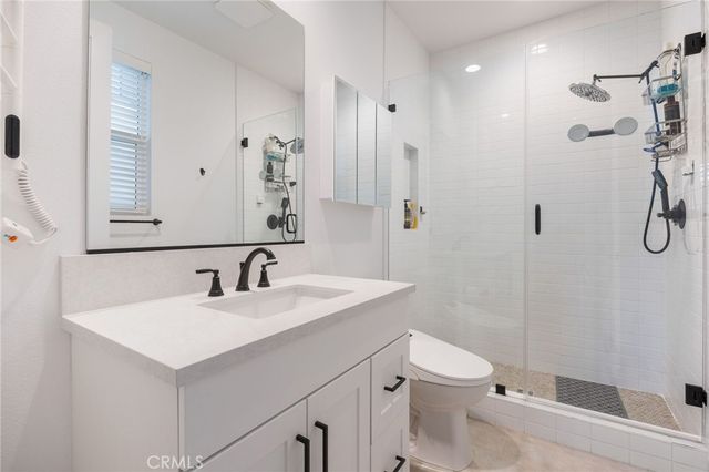 3075 Rue De Latour, Vista, CA 92084
