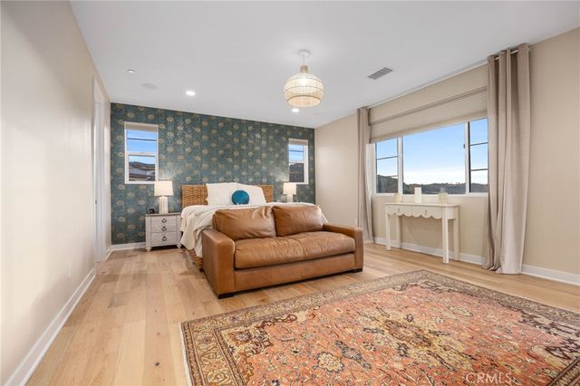 3075 Rue De Latour, Vista, CA 92084