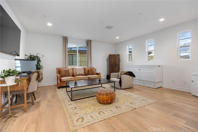 3075 Rue De Latour, Vista, CA 92084