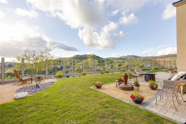 3075 Rue De Latour, Vista, CA 92084