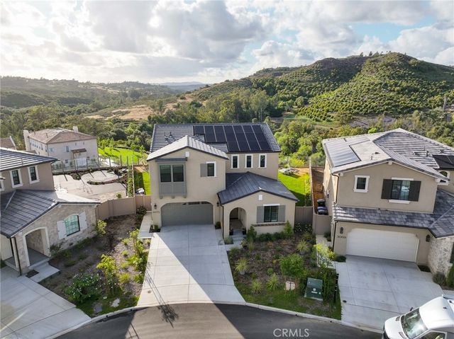 3075 Rue De Latour, Vista, CA 92084